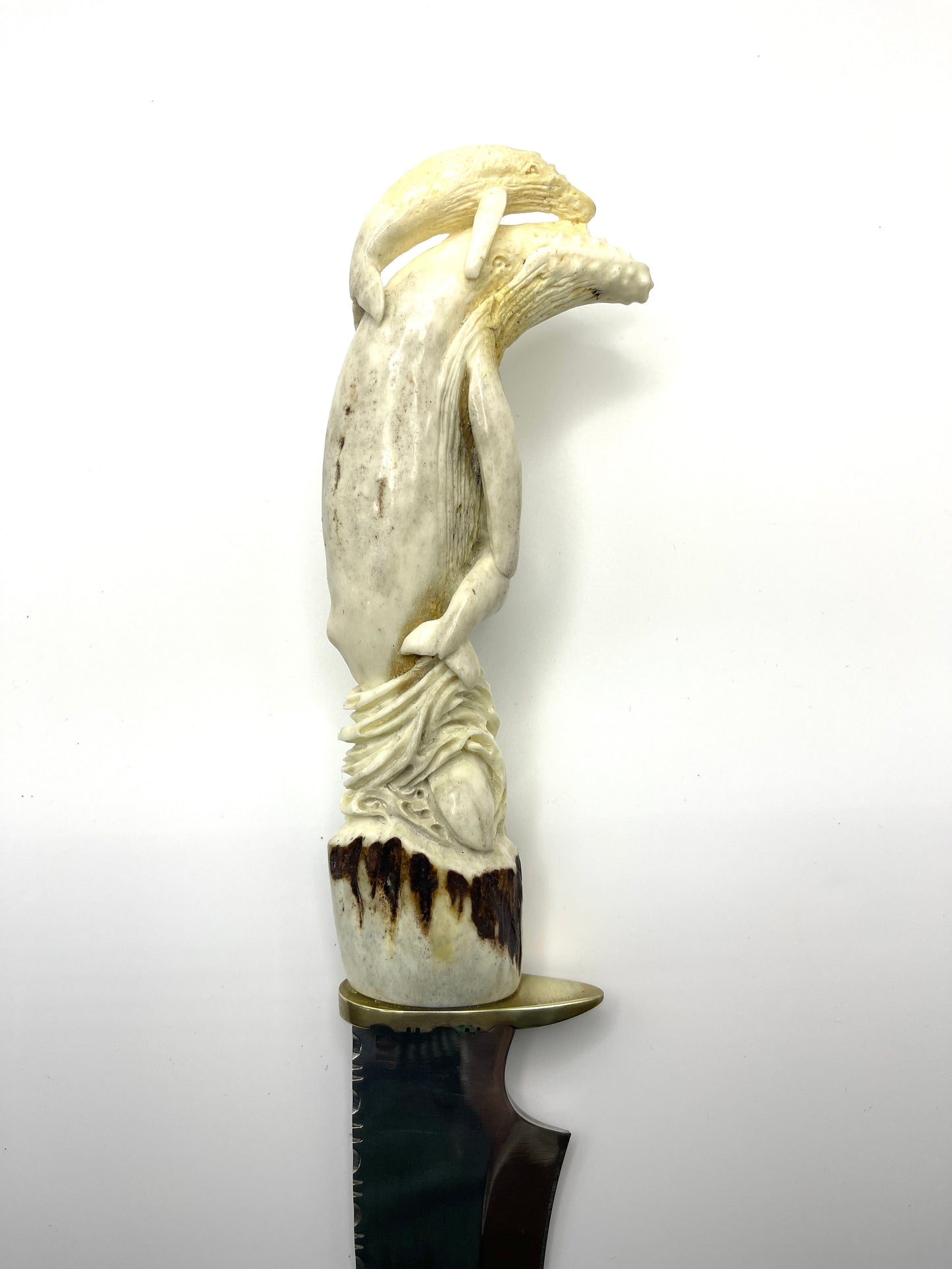 Antler/Damascus Knife “Whale w/calf”